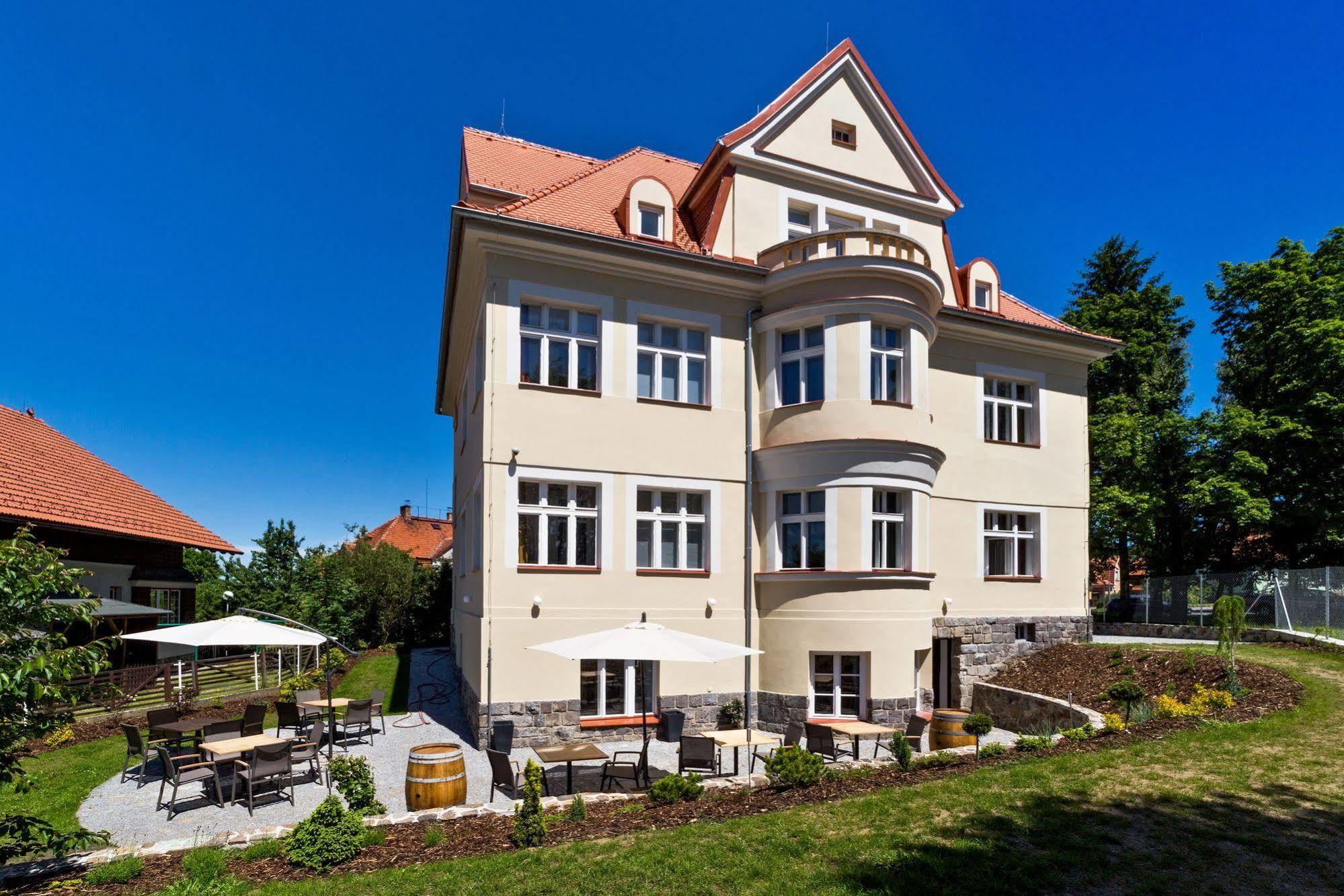 Boutique Hotel Villa Beatika Cesky Krumlov Exterior photo